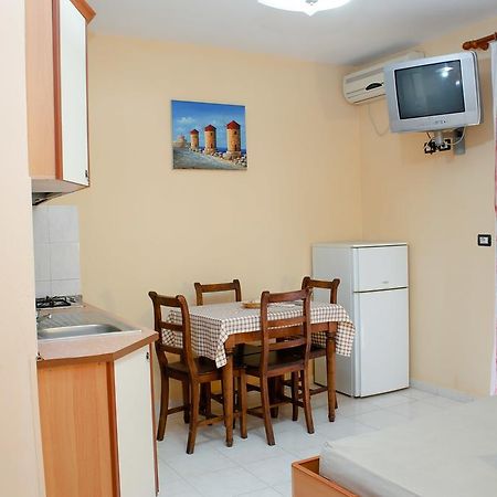 Apartments Bella Vista Дуррес Экстерьер фото