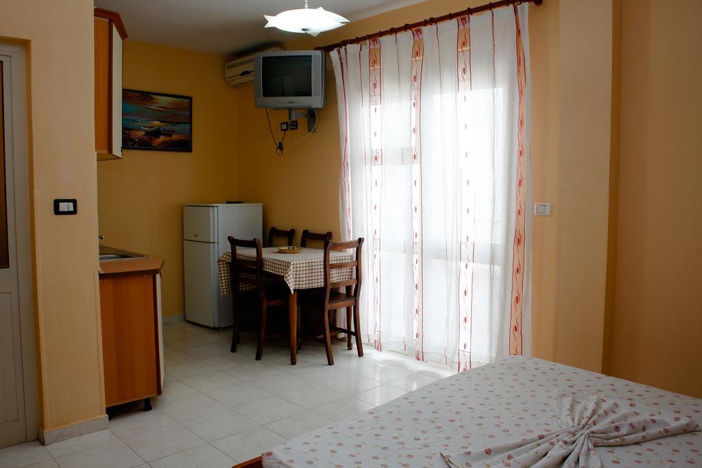 Apartments Bella Vista Дуррес Экстерьер фото