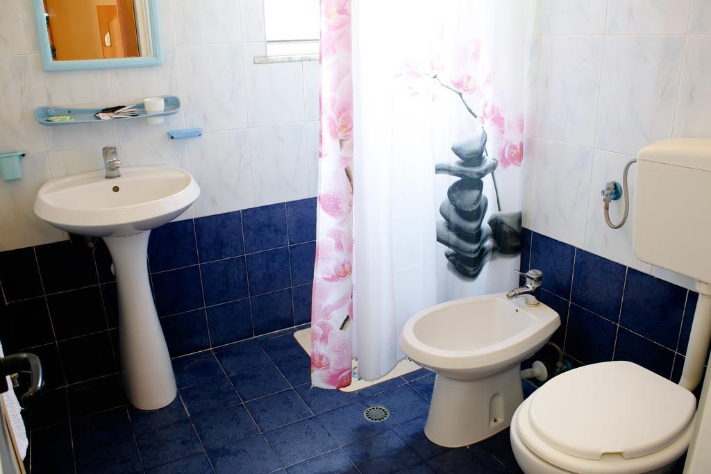 Apartments Bella Vista Дуррес Экстерьер фото